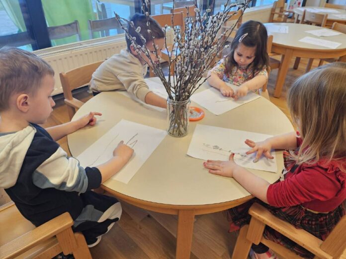 887a1f13-5b3e-456d-8048-200280ffea6d